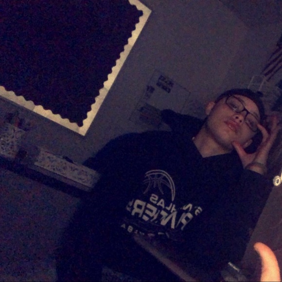 Meet your Posher, Jailyn - Picture 1 of 1